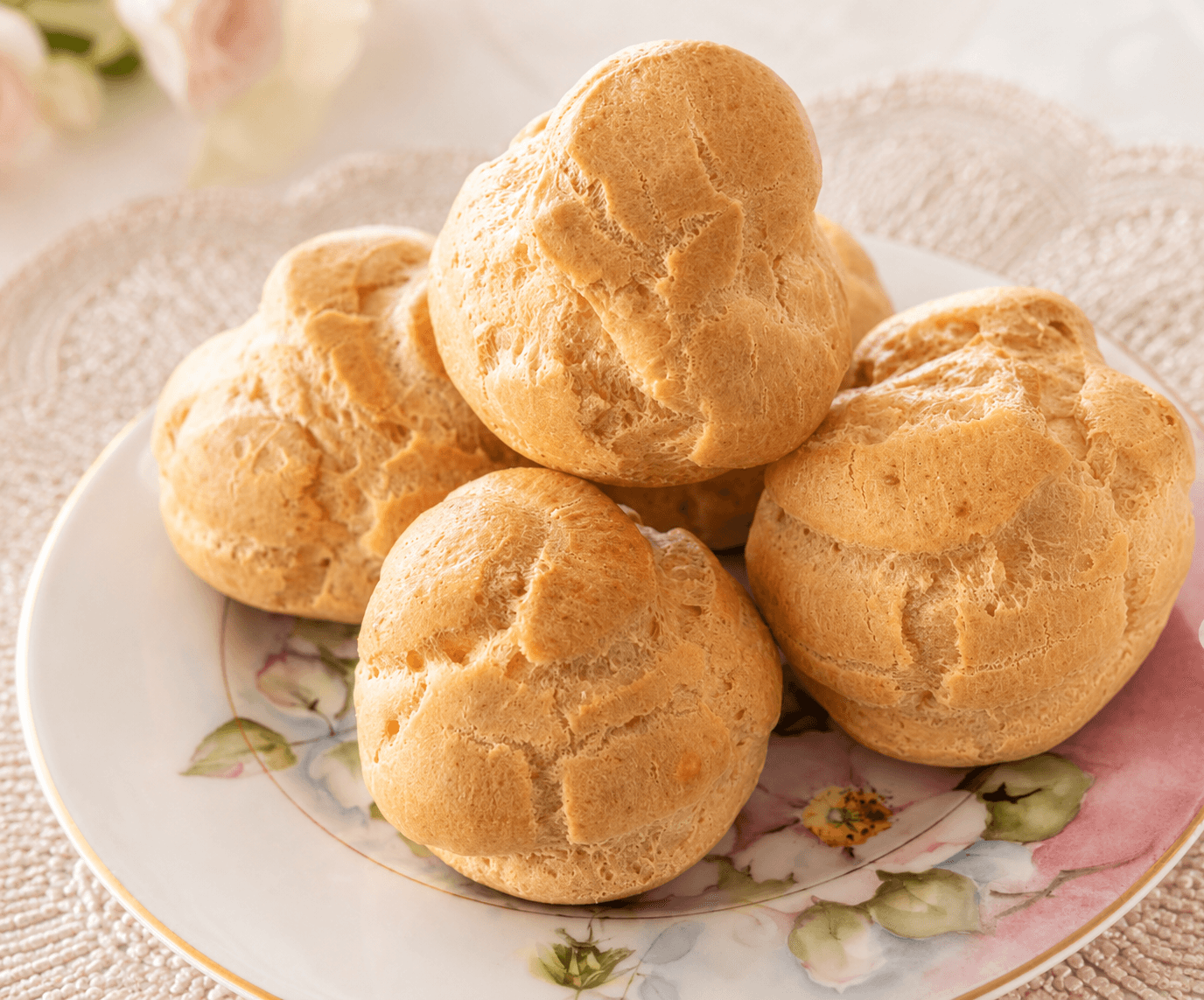 Classic Cream Puffs